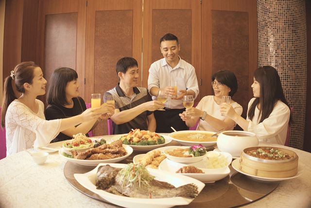 父親節聚餐選這家最划算！台南大飯店龍蝦、石斑頂級海味擄獲阿爸的味蕾