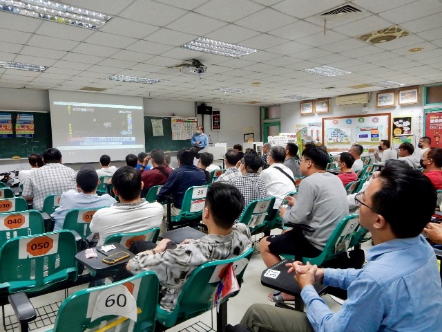 南警簡化計程車登記證流程 同步宣導安程專案觀念